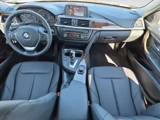 BMW Serie 3 2014 328i 4dr Sedán SULEV