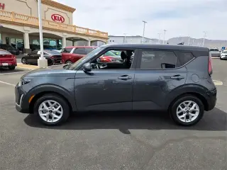 Kia Soul 2023 S 4dr Crossover