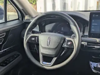 Lincoln Corsair 2025 Premiere 4dr SUV