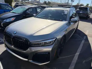 Sedán BMW 7 Series 2021 AWD 750i xDrive 4dr