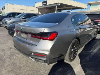 Sedán BMW 7 Series 2021 AWD 750i xDrive 4dr