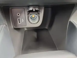Sedán Nissan Versa 2025 S 4 puertas CVT