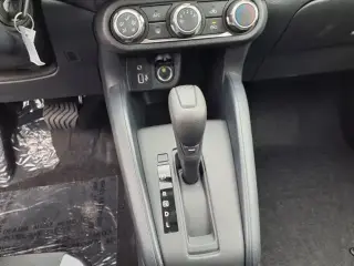 Sedán Nissan Versa 2025 S 4 puertas CVT