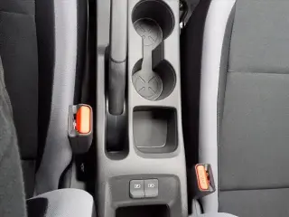 Sedán Nissan Versa 2025 S 4 puertas CVT