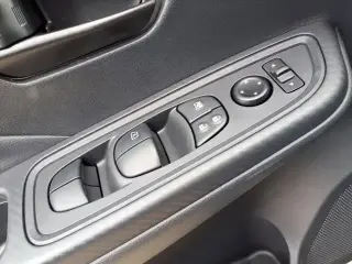 Sedán Nissan Versa 2025 S 4 puertas CVT