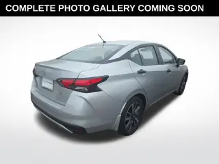 Sedán Nissan Versa 2025 S 4 puertas CVT
