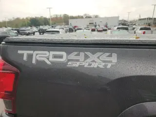 Toyota Tacoma 2018 4x4 TRD Sport 4dr Double Cab 6.1 ft LB