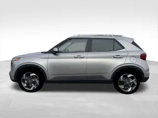 Hyundai VENUE 2026 SEL 4dr Crossover con Techo de Dos Tonos