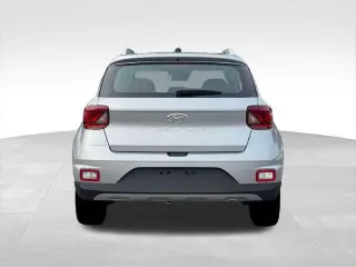 Hyundai VENUE 2026 SEL 4dr Crossover con Techo de Dos Tonos
