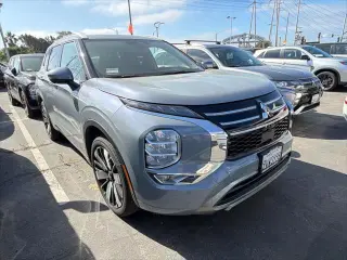 Mitsubishi Outlander 2025 SEL 4dr SUV