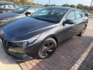 Hyundai ELANTRA 2023 SEL 4dr Sedán