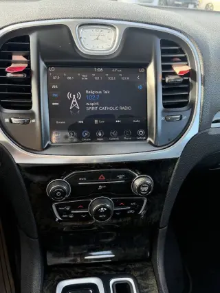 2018 Chrysler 300