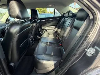 2018 Chrysler 300