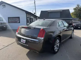 2018 Chrysler 300