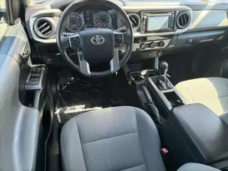 Toyota Tacoma 2017 4x2 TRD Off-Road 4dr Double Cab 5.0 ft SB
