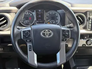 Toyota Tacoma 2017 4x2 TRD Off-Road 4dr Double Cab 5.0 ft SB