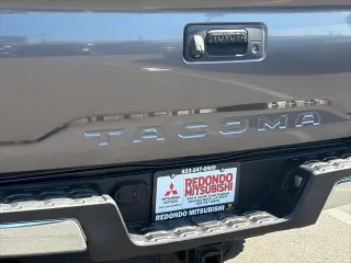 Toyota Tacoma 2017 4x2 TRD Off-Road 4dr Double Cab 5.0 ft SB