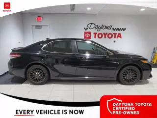 Toyota Camry 2020 SE Sedán de 4 puertas