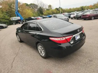 Toyota Camry 2017 LE 4dr Sedán