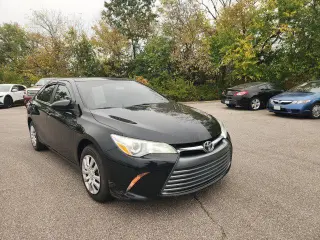 Toyota Camry 2017 LE 4dr Sedán