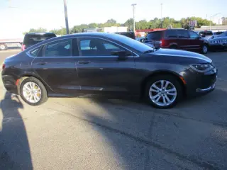 2016 Chrysler 200