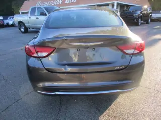 2016 Chrysler 200