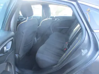 2016 Chrysler 200