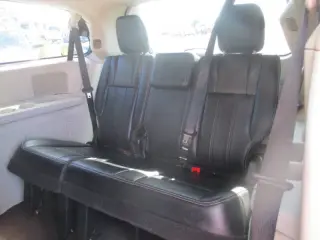 Chrysler Town and Country 2012