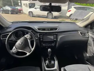 Nissan Rogue del 2016