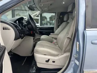 2013 Chrysler Town and Country