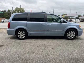 2013 Chrysler Town and Country