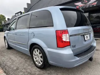 2013 Chrysler Town and Country