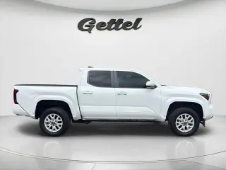Toyota Tacoma 2024 4x2 SR5 4dr Double Cab 5.0 ft SB