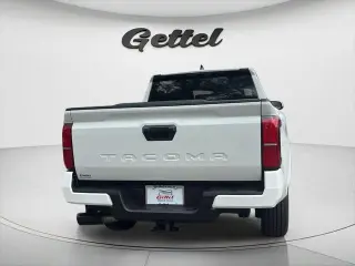 Toyota Tacoma 2024 4x2 SR5 4dr Double Cab 5.0 ft SB
