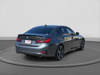BMW Serie 3 2022 330i 4dr Sedán