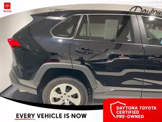Toyota RAV4 2025 LE 4dr SUV