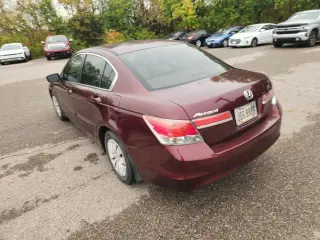 Honda Accord 2012 LX 4dr Sedan 5M