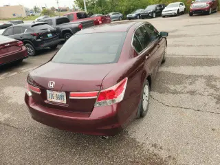 Honda Accord 2012 LX 4dr Sedan 5M