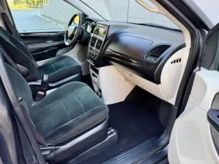 Dodge Grand Caravan 2012
