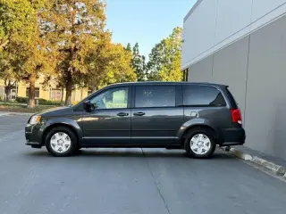 Dodge Grand Caravan 2012