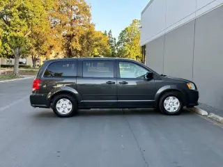 Dodge Grand Caravan 2012