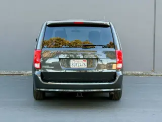 Dodge Grand Caravan 2012