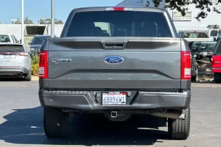 Ford F-150 2017 4x2 XL Cabina SuperCrew de 4 puertas 5.5 ft. SB