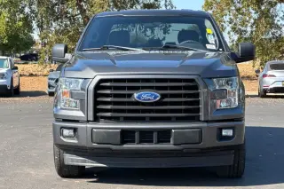 Ford F-150 2017 4x2 XL Cabina SuperCrew de 4 puertas 5.5 ft. SB