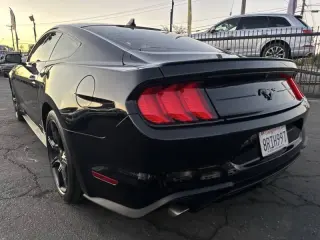 2020 Ford Mustang