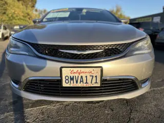 2016 Chrysler 200