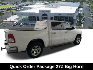 Ram 1500 2021 4x2 Big Horn Cabina de tripulación 4 puertas 5.6 ft. SB Camioneta