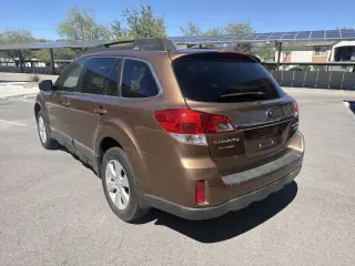 Subaru Outback 2011