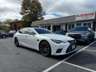 2023 Lexus LS