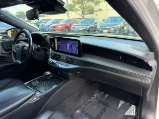 2023 Lexus LS
